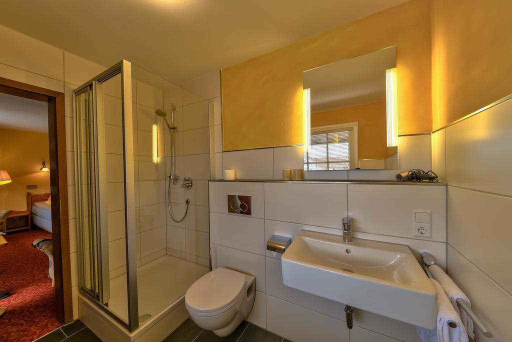 Standard Double Room,169592373:JPEG